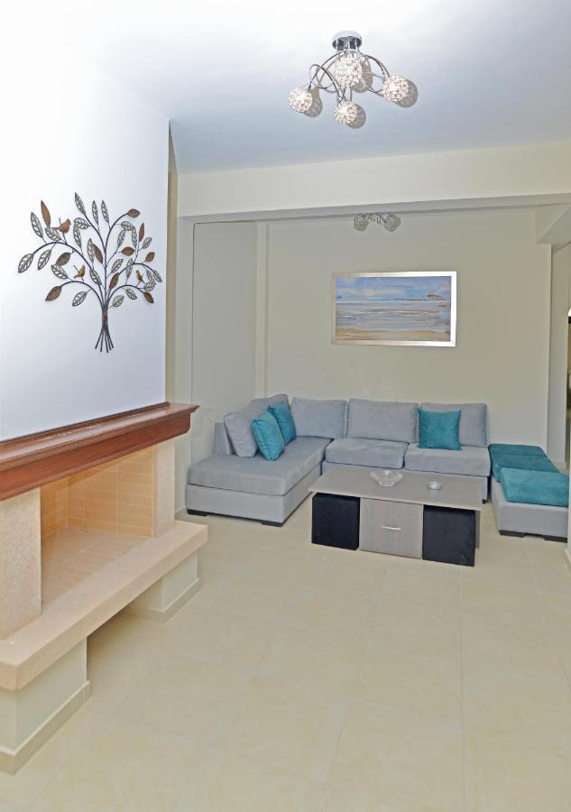 Villa Konstantinos 6 Bedrooms Aegina Exterior photo