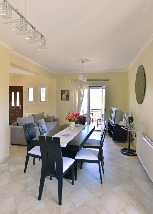 Villa Konstantinos 6 Bedrooms Aegina Exterior photo